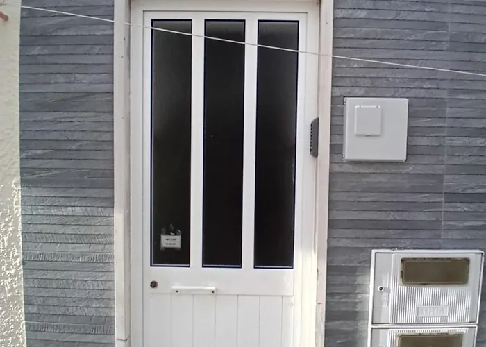 Chalas Bedroom * 纳扎雷